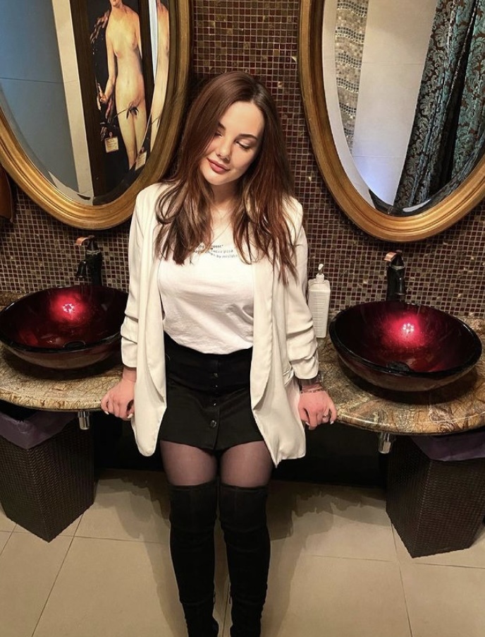 🎥 Лиза привлекальеная девушка из Петродворец цена от 3500 руб