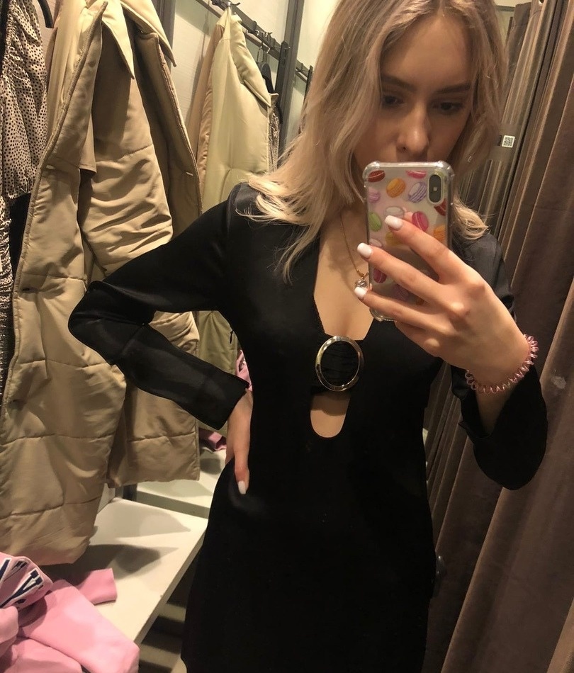 Кира привлекальеная девушка из Петродворец цена от 3000 руб