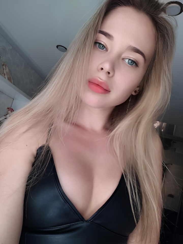 Индивидуалка Аврора, доступна для личного знакомства от 10000 руб