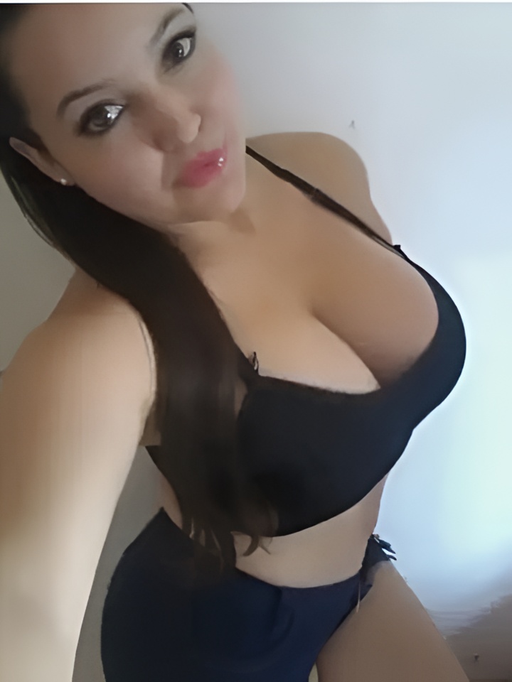 Индивидуалка Каролина, доступна для личного знакомства от 10000 руб