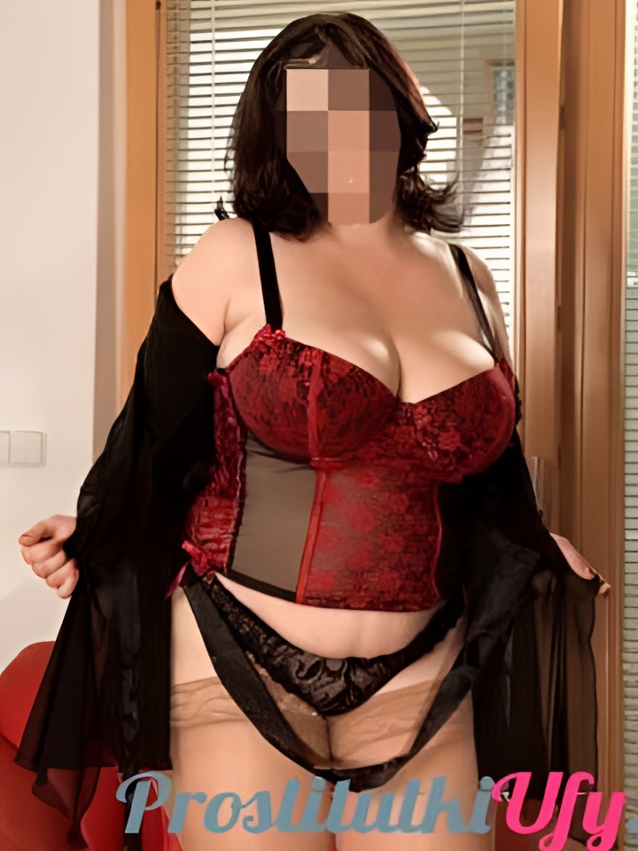 Индивидуалка Мадина, доступна для личного знакомства от 1500 руб