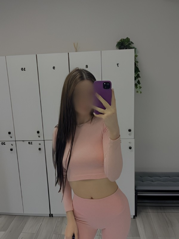 Амалия привлекательная девушка из Петродворец цена от 1500 руб