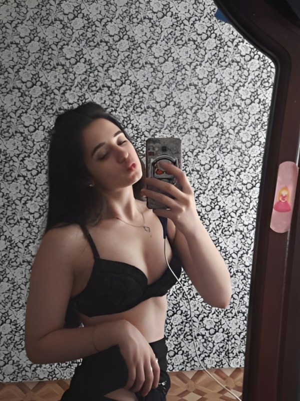 Натуся привлекательная девушка из Петродворец цена от 3000 руб