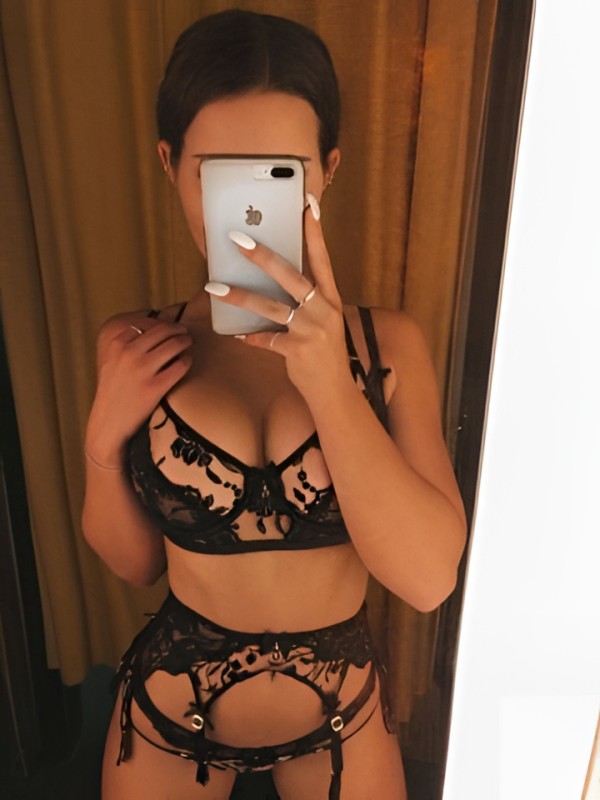 Сабина привлекательная девушка из Петродворец цена от 5000 руб