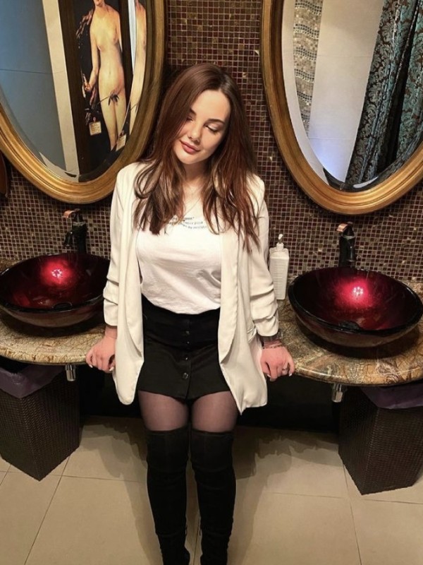 🎥 Лиза привлекательная девушка из Петродворец цена от 3500 руб